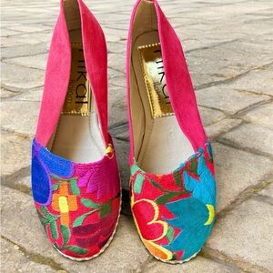 Embroidered shoes, embroidered shoes, embroidered red shoes, Embroidered flats